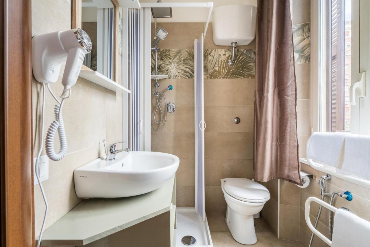 Rooms Piramide Roma Ngoại thất bức ảnh